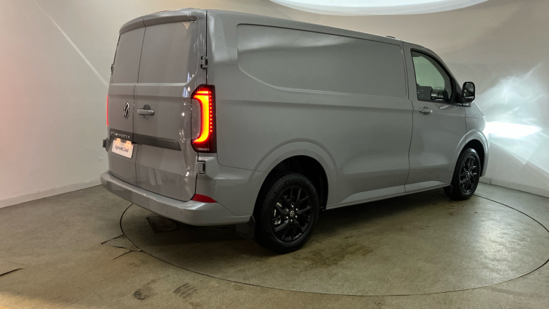 Volkswagen Transporter T32 Swb Electric 160kW 65kWh Commerce Pro Van Auto